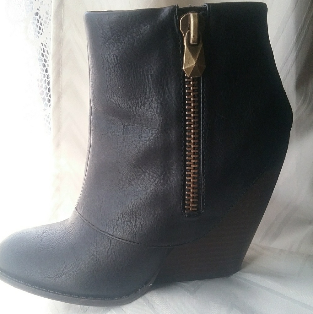 Black Leather Wedge heel Boots